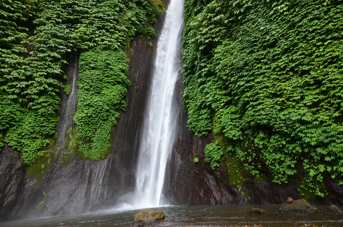Trekking Air Terjun Munduk